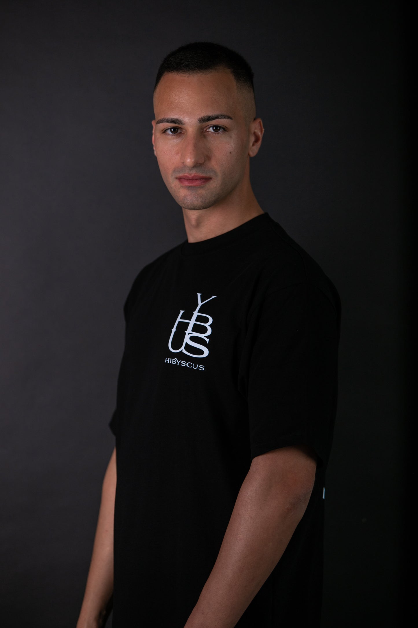 T-SHIRT HIBYSCUS - BLACK (PRESALE)