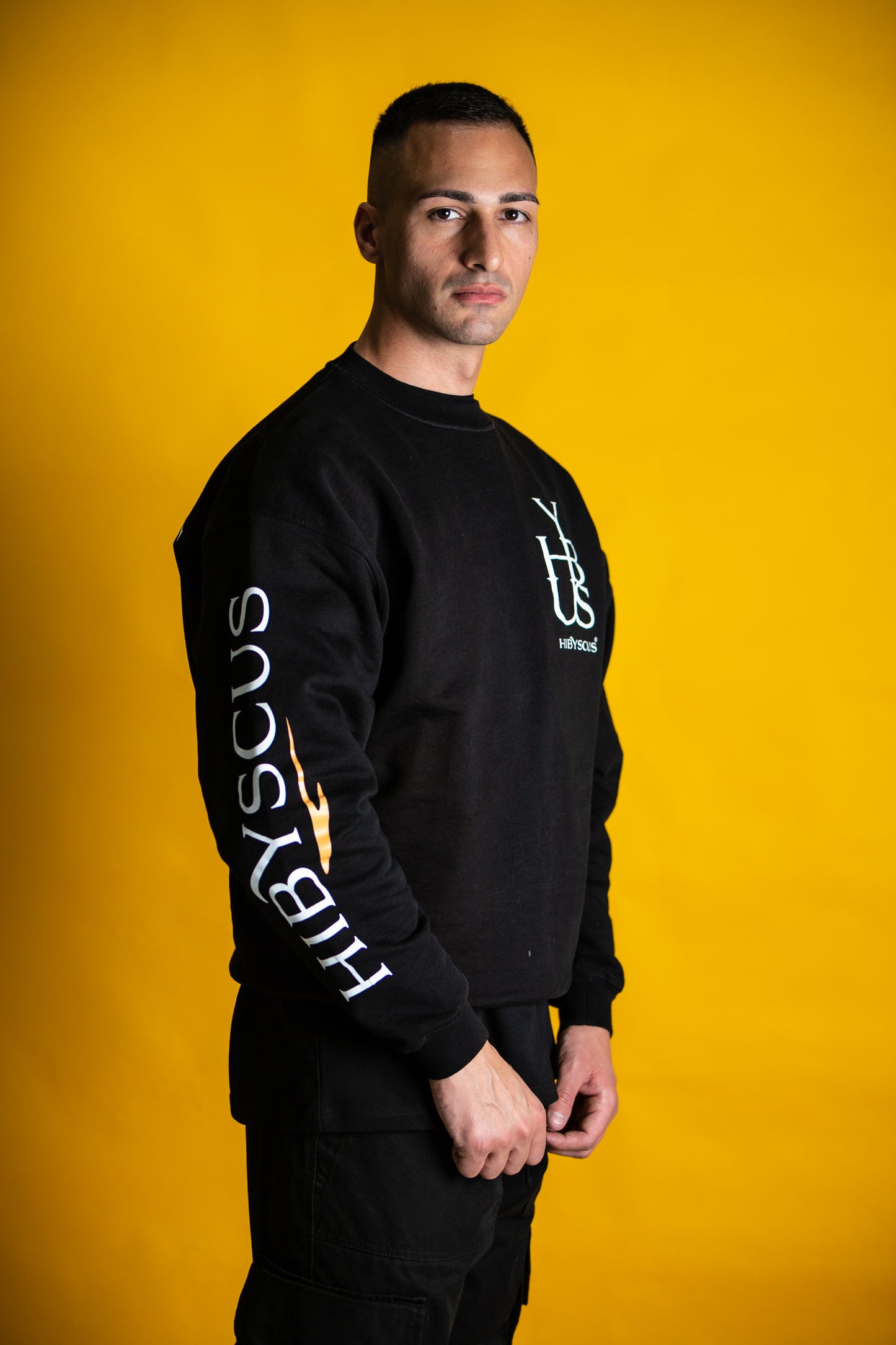 FELPA HIBYSCUS - BLACK (PRESALE)